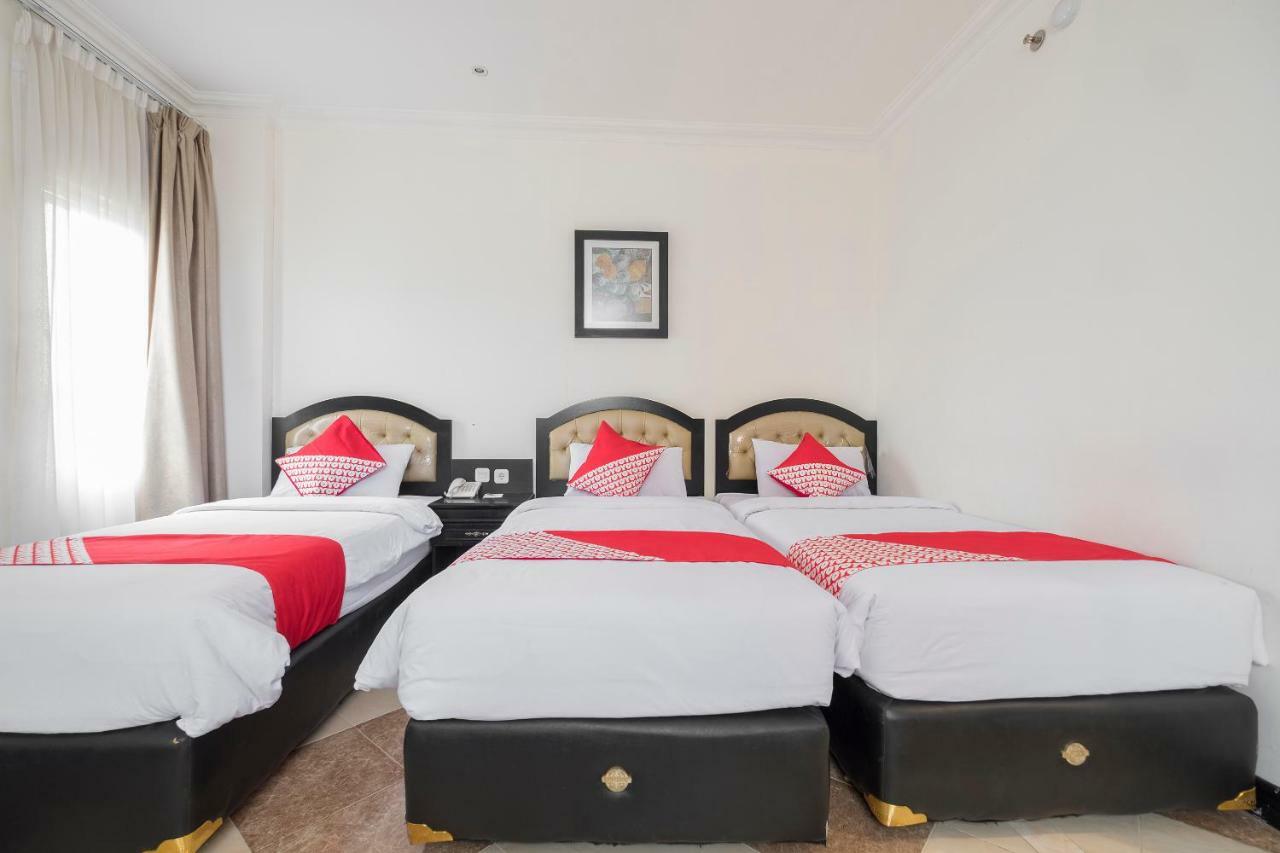 נקסר Hotel Sutomo מראה חיצוני תמונה