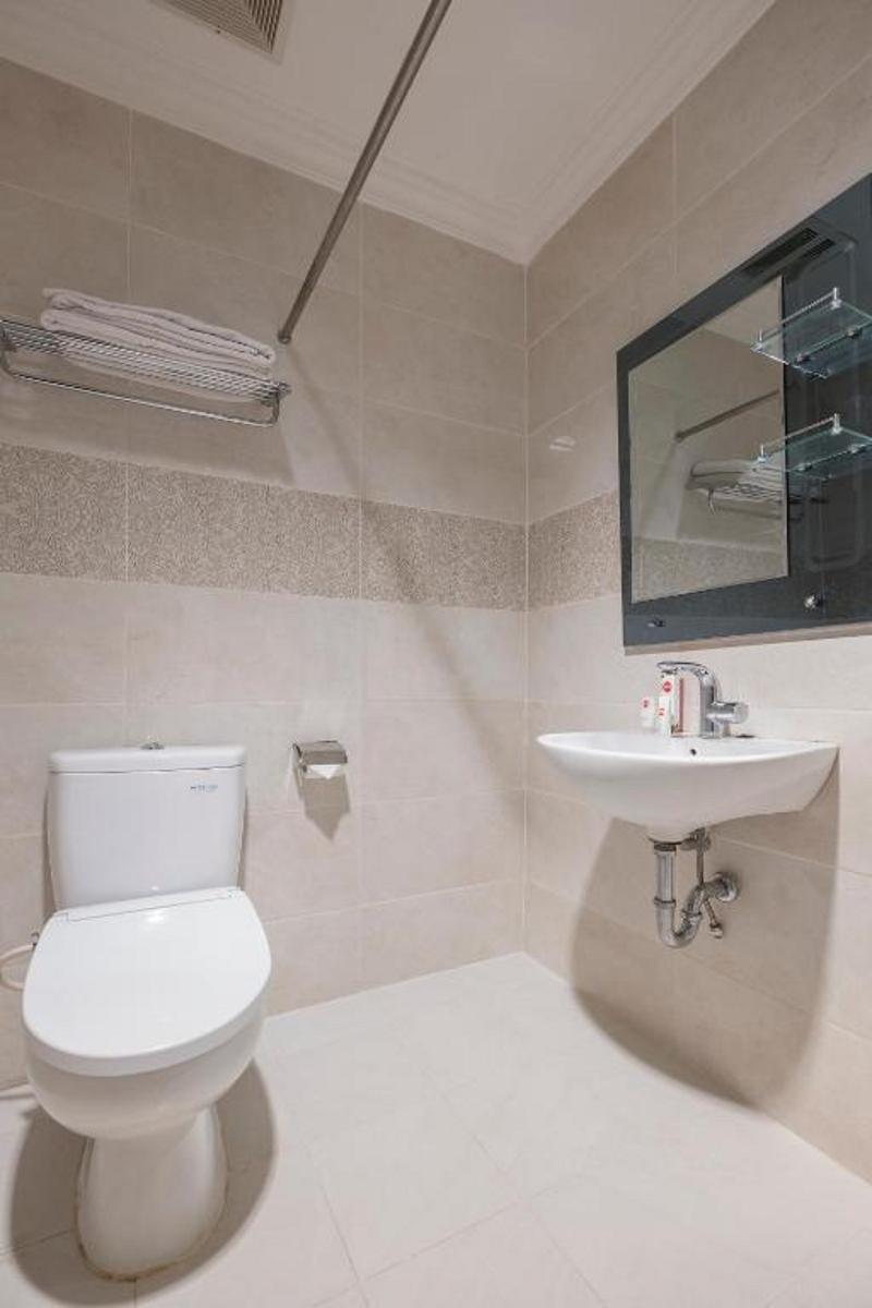 נקסר Hotel Sutomo מראה חיצוני תמונה
